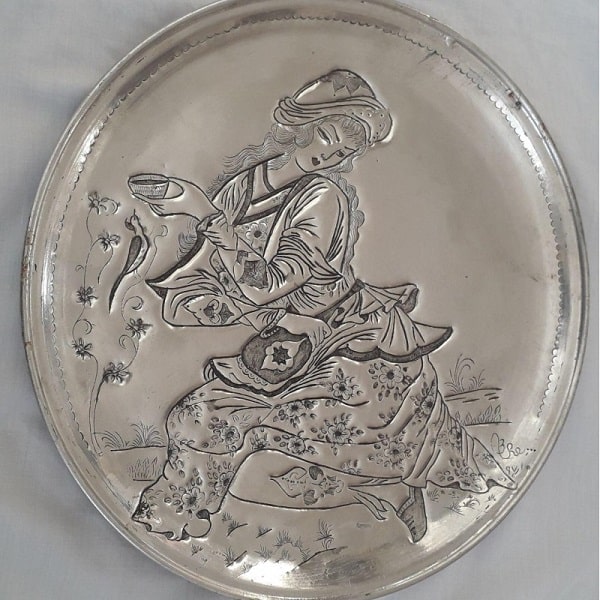 سینی قلم زنی طوسی رنگ  کد 202-9-2 | صنایع دستی ایران