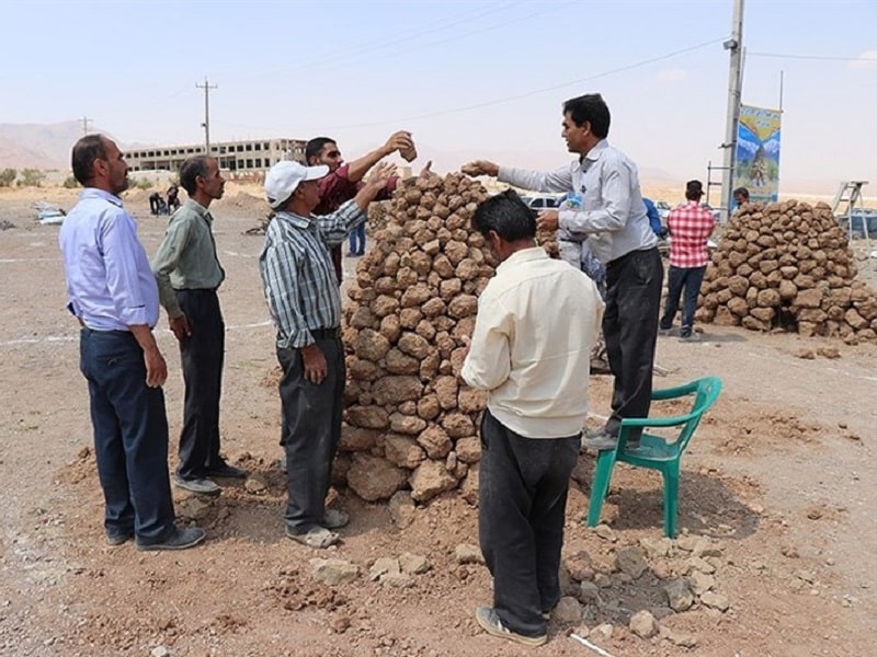Persian Customs in Abadeh Iran | Potato Thanksgiving