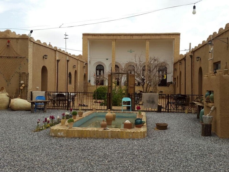 Iranian Restaurants in Abadeh Iran Persian Food | Eco-lodges in Abadeh