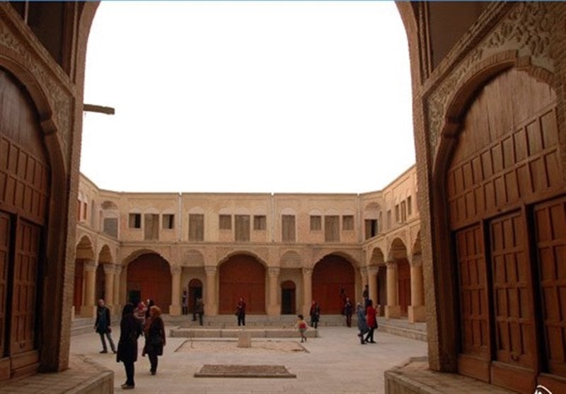 Abadeh Sarafian Timcheh | Iran Tourist Attractions