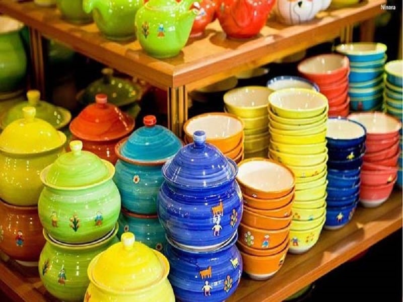 Isfahan Pottery Souvenirs | What to buy in Isfahan