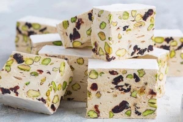 گز اصفهان | سوغات و شیرینی‌های اصفهان