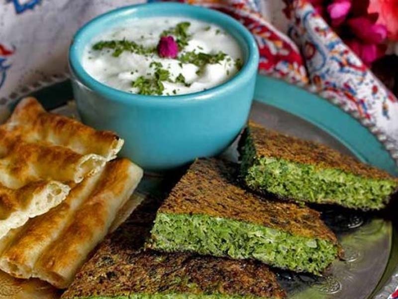 Kurdish Food Leek Kookoo | What to eat in Marivan Iran