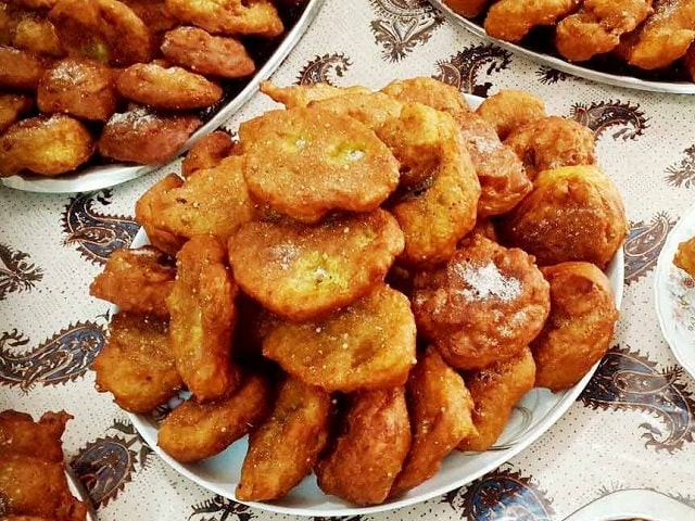 Iranian Foods | What to eat in Meybod | Surok Bread