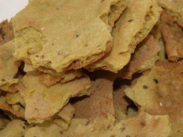Persian Hardtack Dried Bread Meybod Souvenirs | What to buy in Meybod Yazd