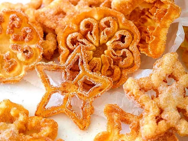 Persian Rosette Cookie Souvenirs | What to buy in Meybod Yazd