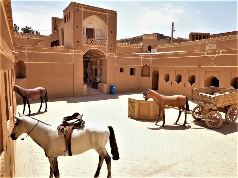 Meybod Chaparkhaneh | Iran Tourist Attractions