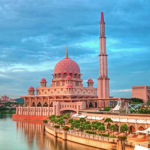 مسجد پوترا کوالالامپور | معروف‌ترین مسجدهای دنیا