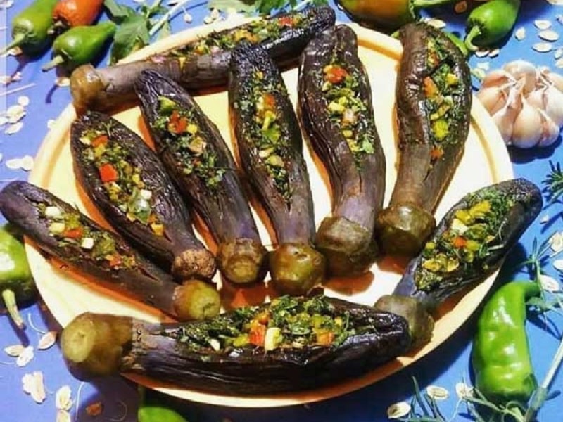 ترشی خوشمزه و معروف ایرانی | ترشی بادمجان شکم پر