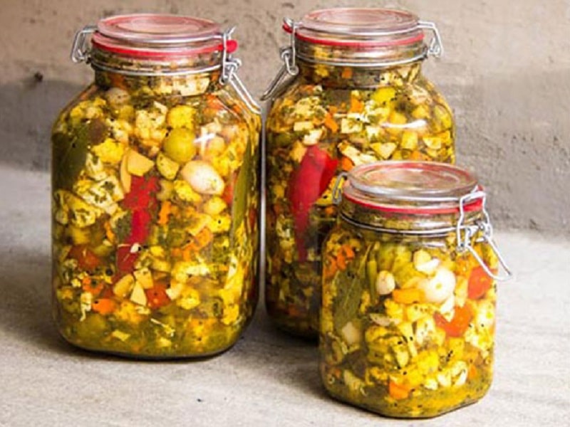 ترشی خوشمزه و معروف ایرانی | ترشی هفت بیجار