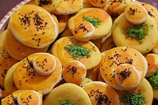 Iranian Bread | What to buy in Shiraz Iran. Gift, Souvenirs & Handicrafts