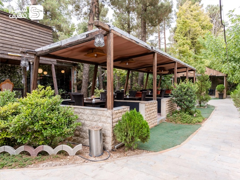 باغ رستوران شهرزاد شیراز | باغ رستوران با موسیقی زنده شیراز