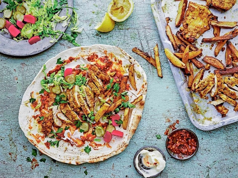 رستوران سیب شیراز | سفره‌خانه سنتی با موسیقی زنده شیراز