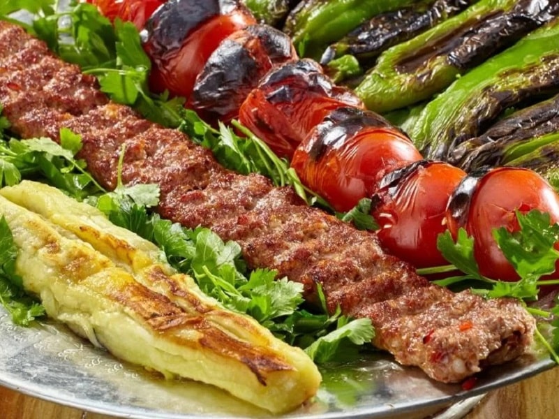 Restaurants and Cafes in Tabriz Iran Persian Food | Chelokababi Restaurants
