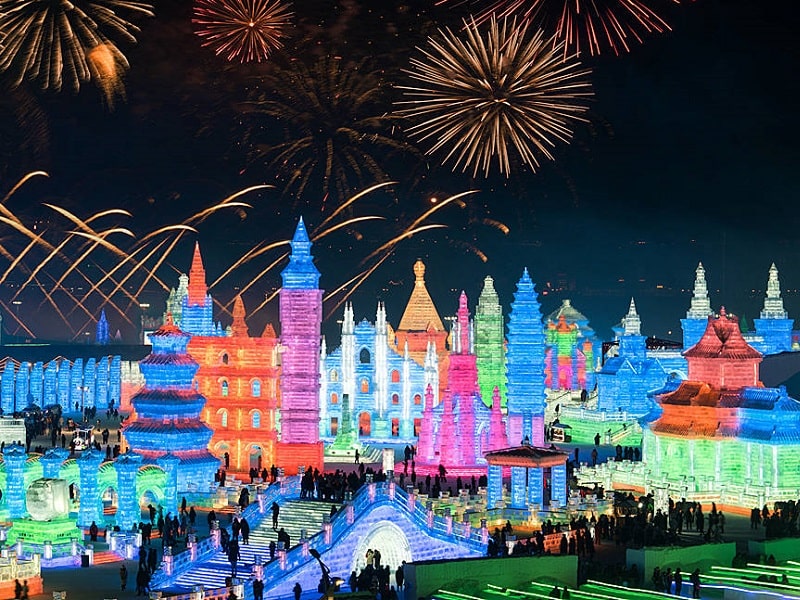 فستیوال فانوس های رنگی | جشنواره زمستانی در کشورهای مختلف دنیا