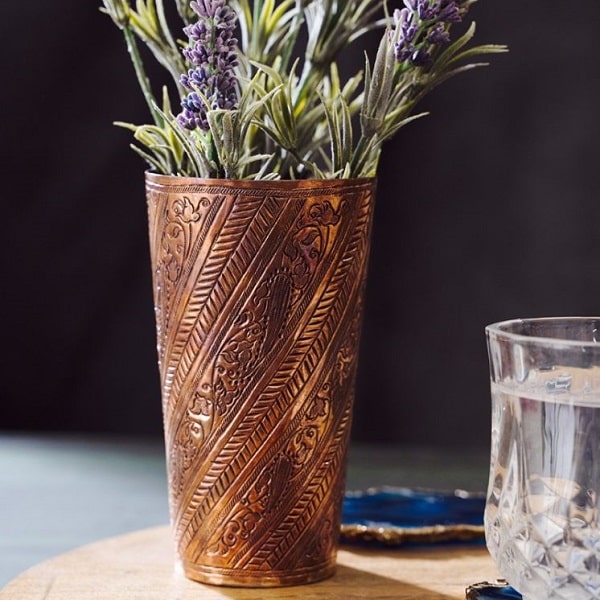 گلدان قلمزنی شده