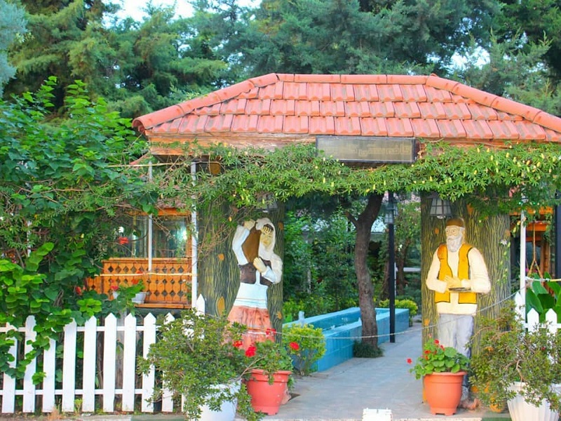 رستوران‌های آلاچیق دار رشت | بهترین رستوران‌های گیلان