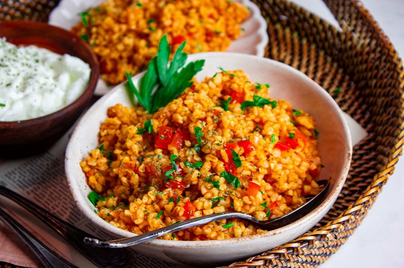 بلغور پلو غذای سنتی بیرجند | غذاهای محلی خراسان جنوبی