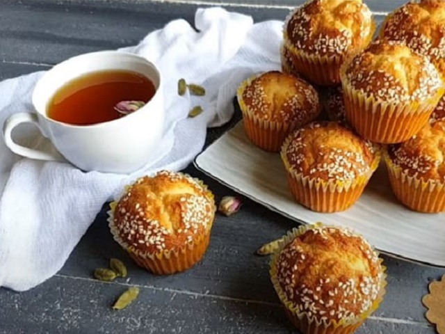 کیک یزدی | سوغات، شیرینی و صنایع دستی میبد