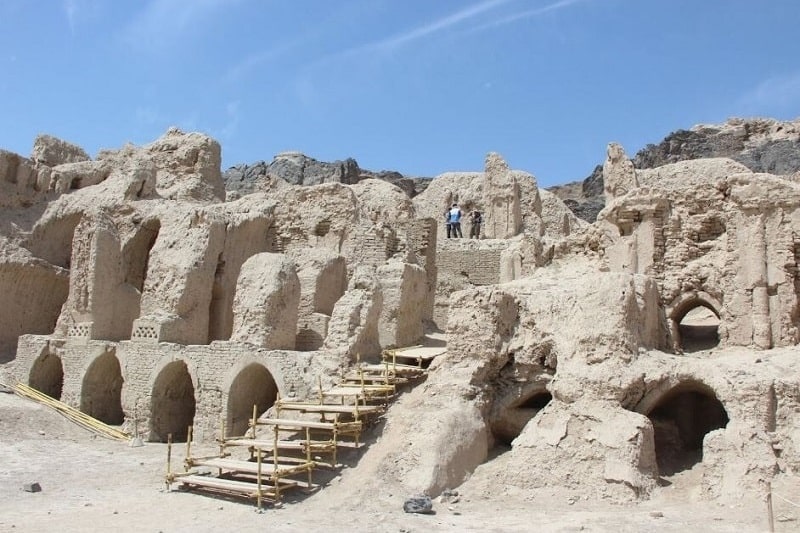 Forty-Girls Castle | Sistan Baluchistan Iran Tourist Attractions