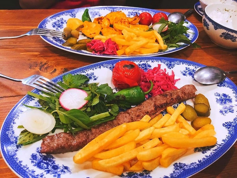 سفره‌خانه قائم مقام فراهانی تبریز | بهترین کافه، فست‌فود، سفره‌خانه و رستوران‌های تبریز